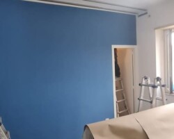 Plastering & Emulsion Painting – Sharp, Clean Colour Line Between Wall and Ceiling venetian 5